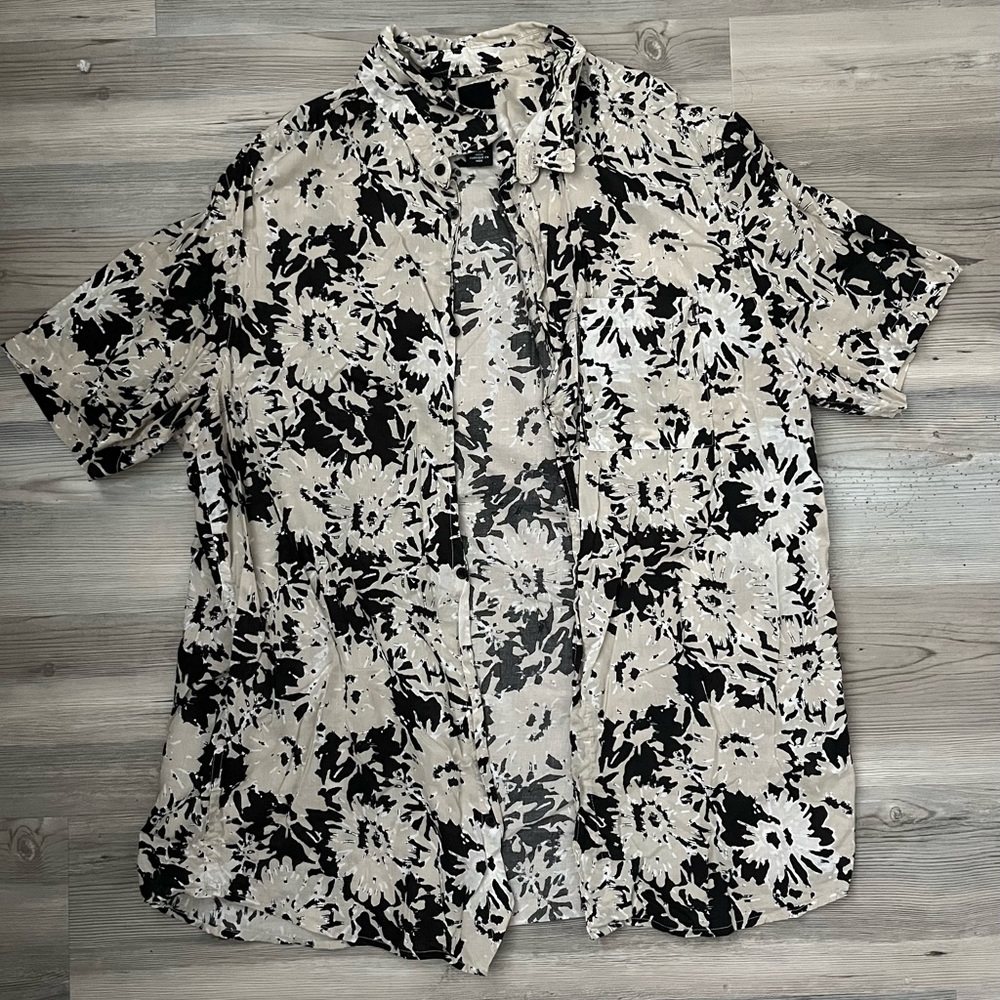 H&M men’s floral shirt